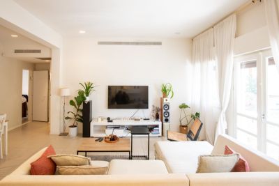 Superb 3-room apartment in the heart of Tel Aviv!