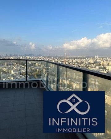 с террасой,в красивом здании,в центре,Хорошее расположение,Высокий этаж с видом,Роскошный,Вид на море,Мини-пентхаус