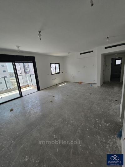 with terrace,Calm,in a beautiful building,Good site ,Pleasant apartment,Well arranged,New,Beautiful apartment