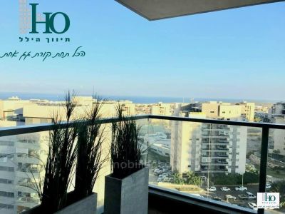 com terraço,em um belo imóvel,Boa localização,Andar superior com vista,Perto do mar,Vista para o mar,Lindo apartamento,Boa orientação solar