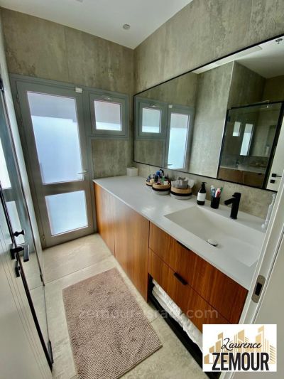 em um belo imóvel,Central,Alto padrão,claro,Lindo apartamento,Totalmente mobiliado,Magnífico