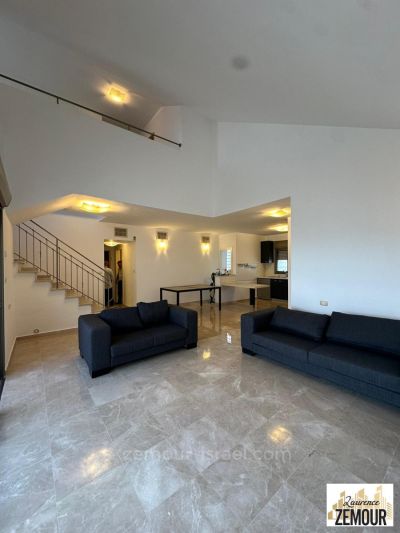 ¡No se lo puede perder!,con terraza,bien arreglado,Lugar tranquilo,Grande