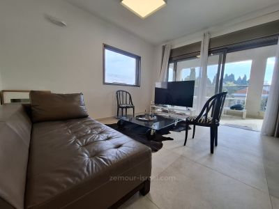 עם מרפסת,מיקום מצויין,כיווינם טובים,שקטה