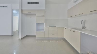 Beautiful apartment,in a beautiful building,New,Roomy