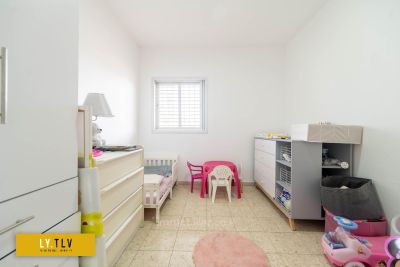 Tres beau 4 pièces à vendre à Bavli avec parking et balcon