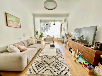 דירת 2.5 חדרים משופצת יפהפייה ברחוב ראשי, במרחק יריקה מרוטשילד