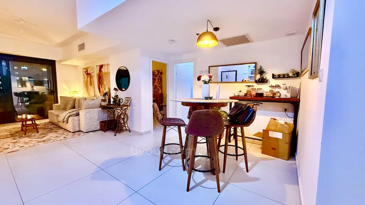 Appartamento 2.5 stanze Ashdod Het 210-IBL-2052