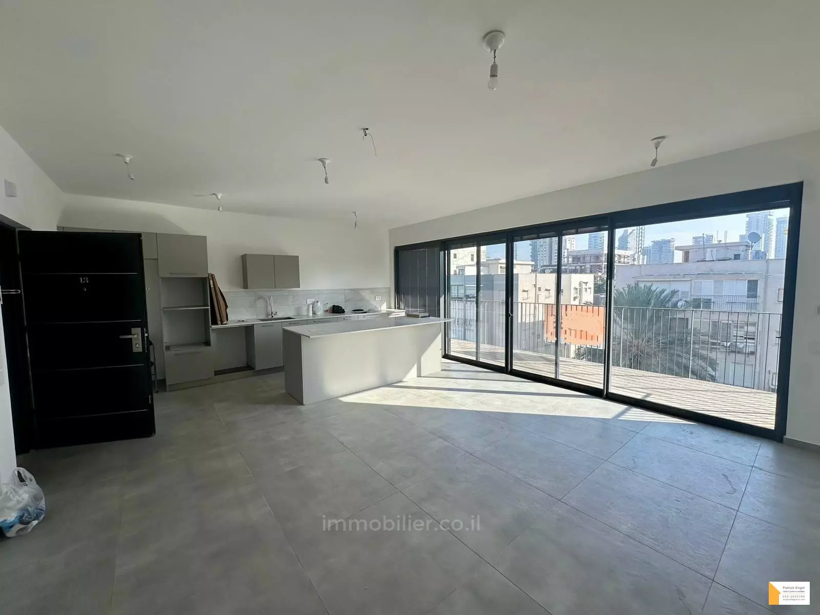 Appartamento 4 stanze Tel Aviv Centro della città 232-IBL-3877