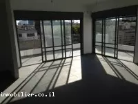 Attico 4 stanze Tel Aviv quartiere di mare