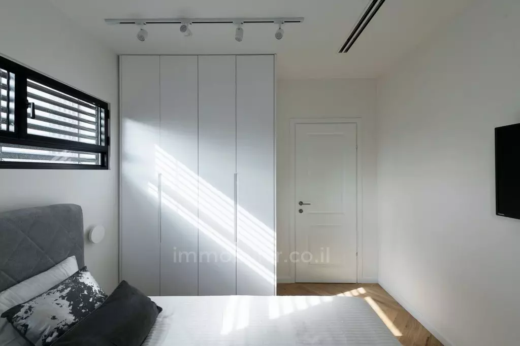Appartamento 3 stanze Tel Aviv quartiere di mare 291-IBL-677