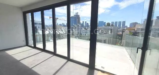 Duplex-attico 5 stanze Tel Aviv Centro della città 342-IBL-6728