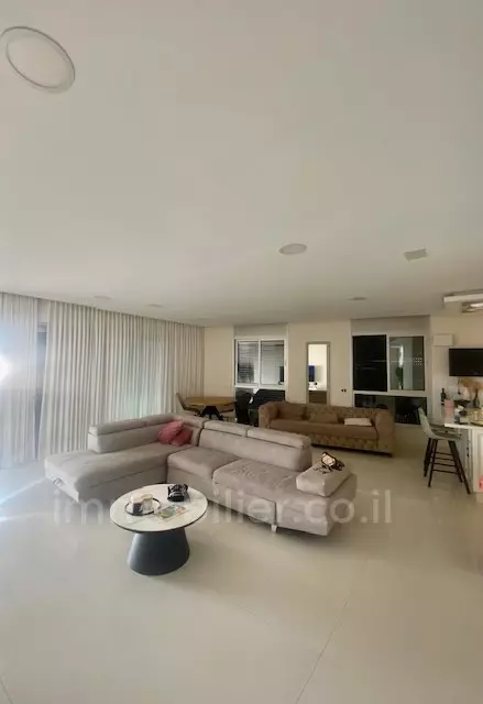 Appartamento 4 stanze Netanya Nat600 342-IBL-6810