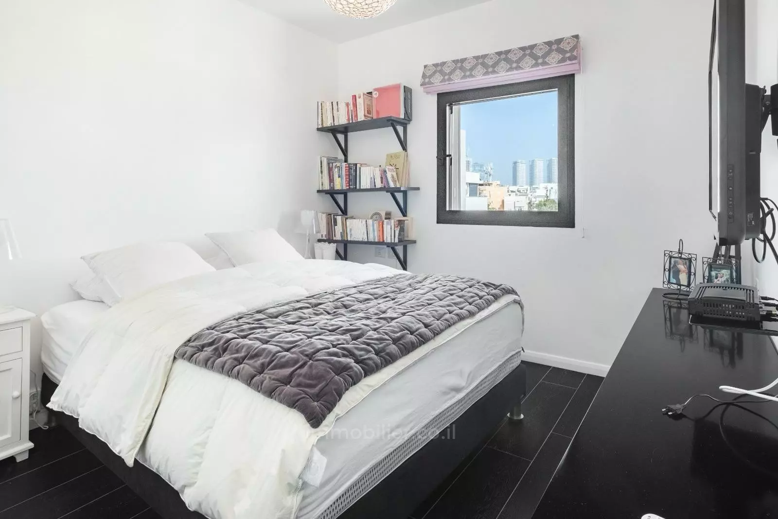 Duplex-attico 4 stanze Tel Aviv Ben-Yehuda 342-IBL-6811