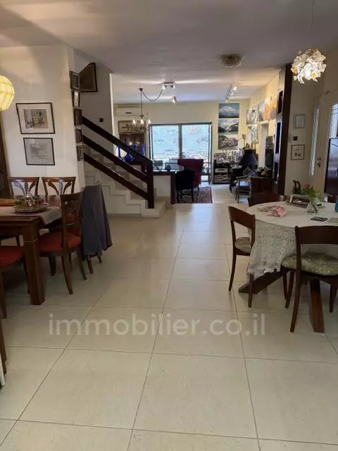 Villa 6 stanze Raanana Raanana 342-IBL-6884