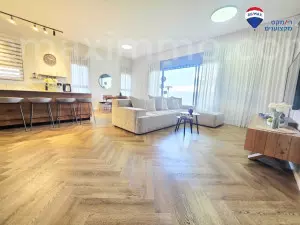 Attico 5 stanze Hadera Centro della città