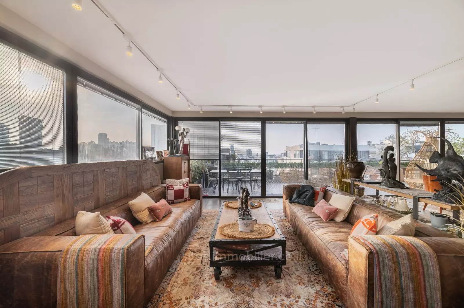 Duplex-attico 4 stanze Tel Aviv Lev Tel-Aviv 457-IBL-1233