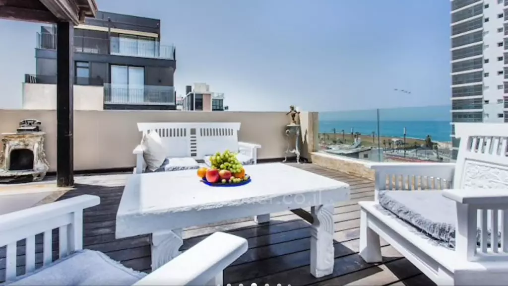 Duplex-attico 4.5 stanze Tel Aviv 1a linea di mare 457-IBL-668