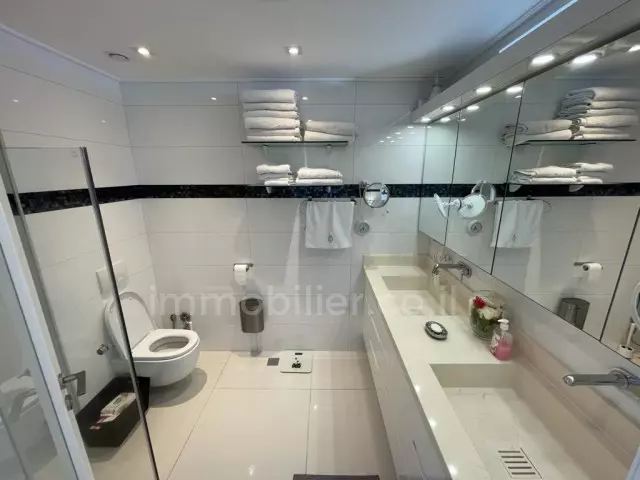 Appartamento 6 stanze Netanya Kikar