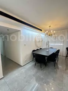 Appartamento 5.5 stanze Ashdod Yud Bet