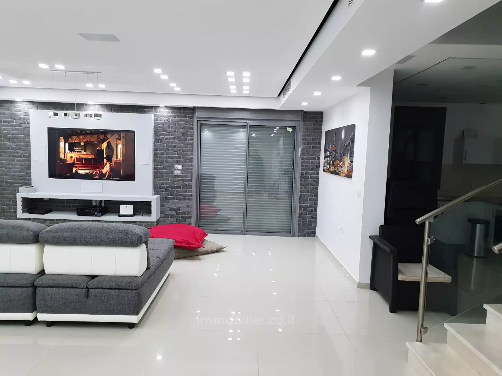 Livello del giardino 5 stanze Ashdod Mar 511-IBL-1766