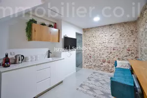 Edificio 6 stanze Tel Aviv Yafo centro storico