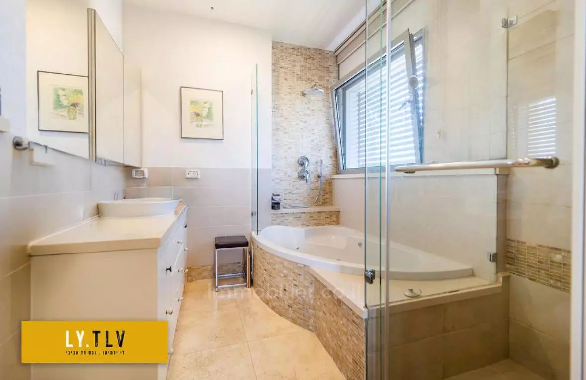 Appartamento 4.5 stanze Tel Aviv Hatsafon hayachan 804-IBL-54