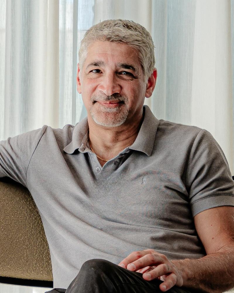 Agent: Avraham Shay Monarov