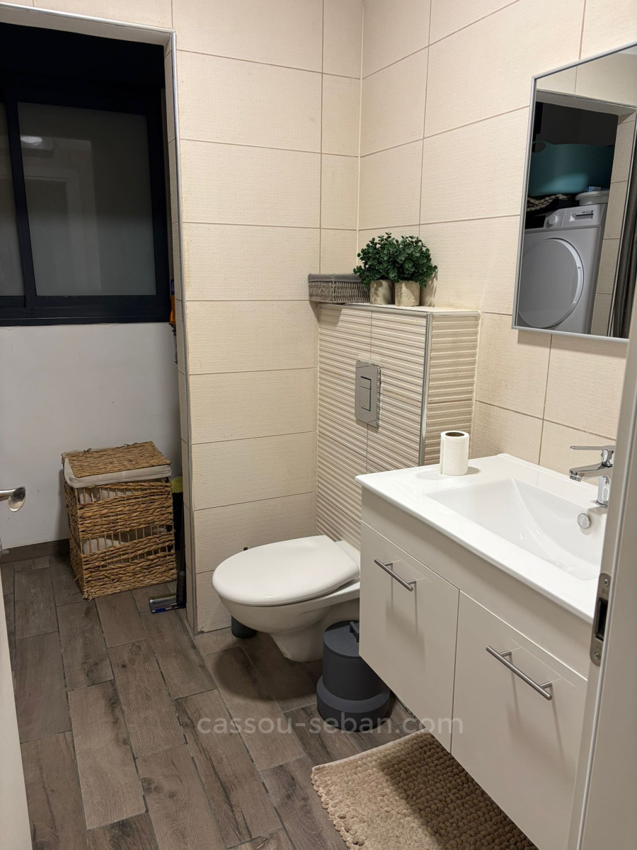 2 room apartment 55 m² in Jerusalem, Israel