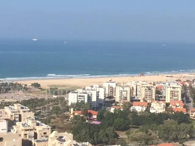 Apartamento 4 cômodos Ashdod À beira-mar