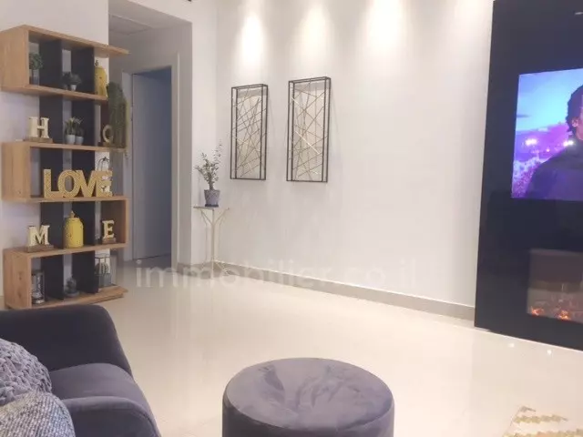 Apartamento 4 cômodos Ashdod À beira-mar