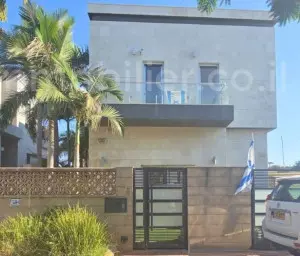 Casarão 7 cômodos Ashdod Yud Zayin