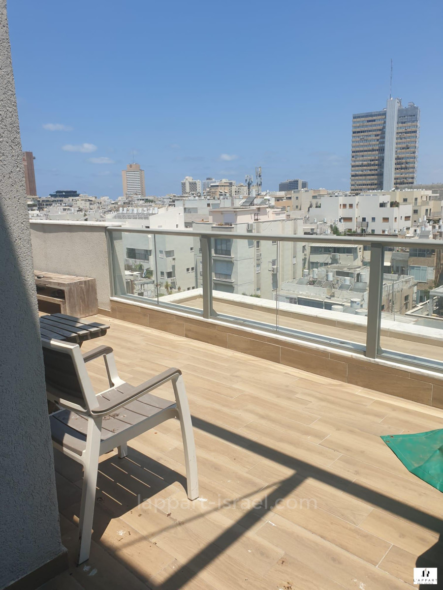 Duplex 4 Rooms Tel Aviv quarter of the sea 175-IBL-2560