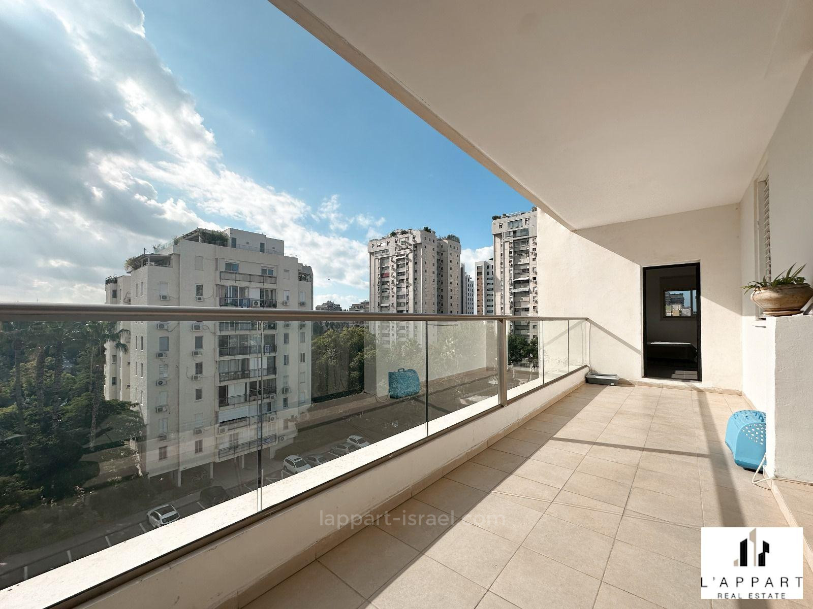 Apartment 5 Rooms Tel Aviv Ramat Aviv 175-IBL-3262