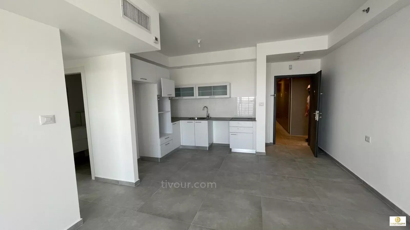 Apartamento 4 cômodos Ashdod Het 210-IBL-1772
