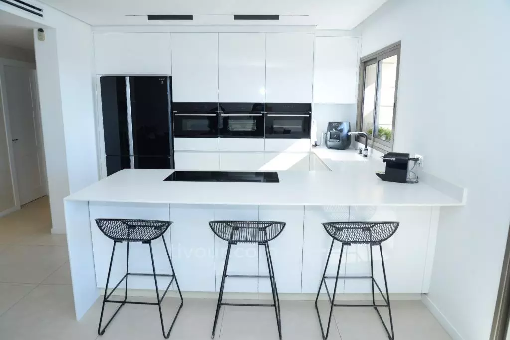 Apartamento 5 cômodos Ashdod City 210-IBL-1878