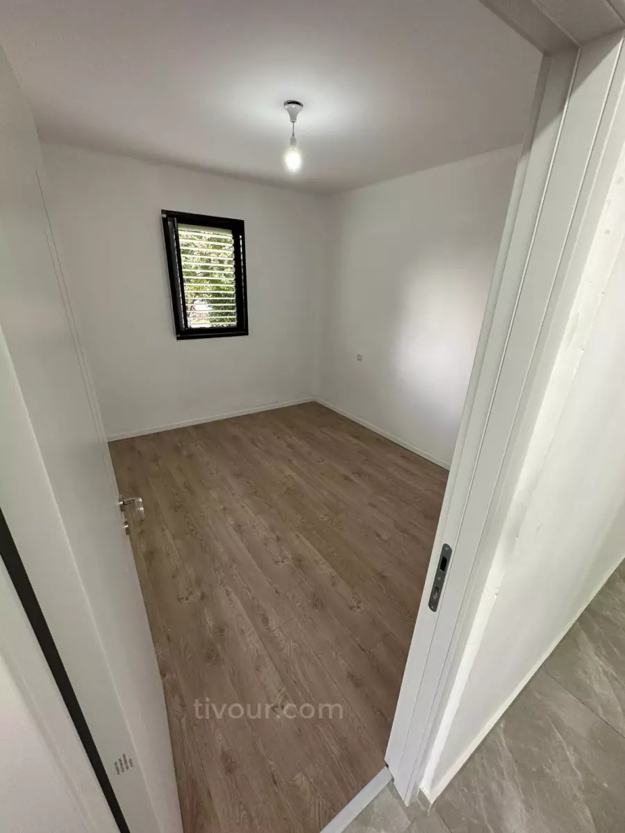 דירה 4 חדרים אשדוד Yud Alef 210-IBL-1983