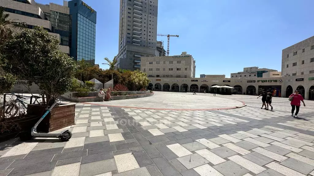 Office 3 rooms Ashdod City 210-IBL-2003