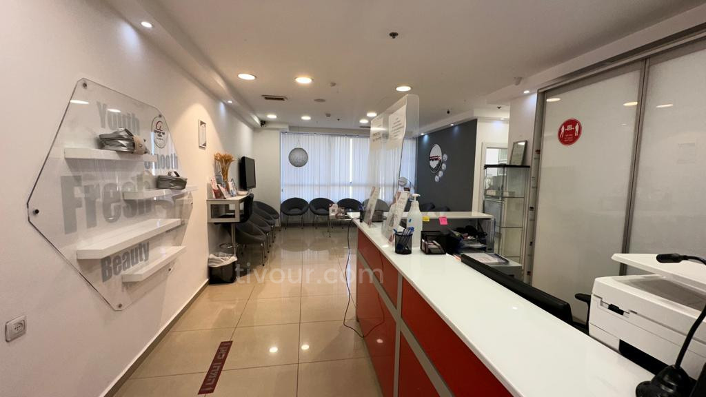 Offices 3 Rooms Ashdod City 210-IBL-2003