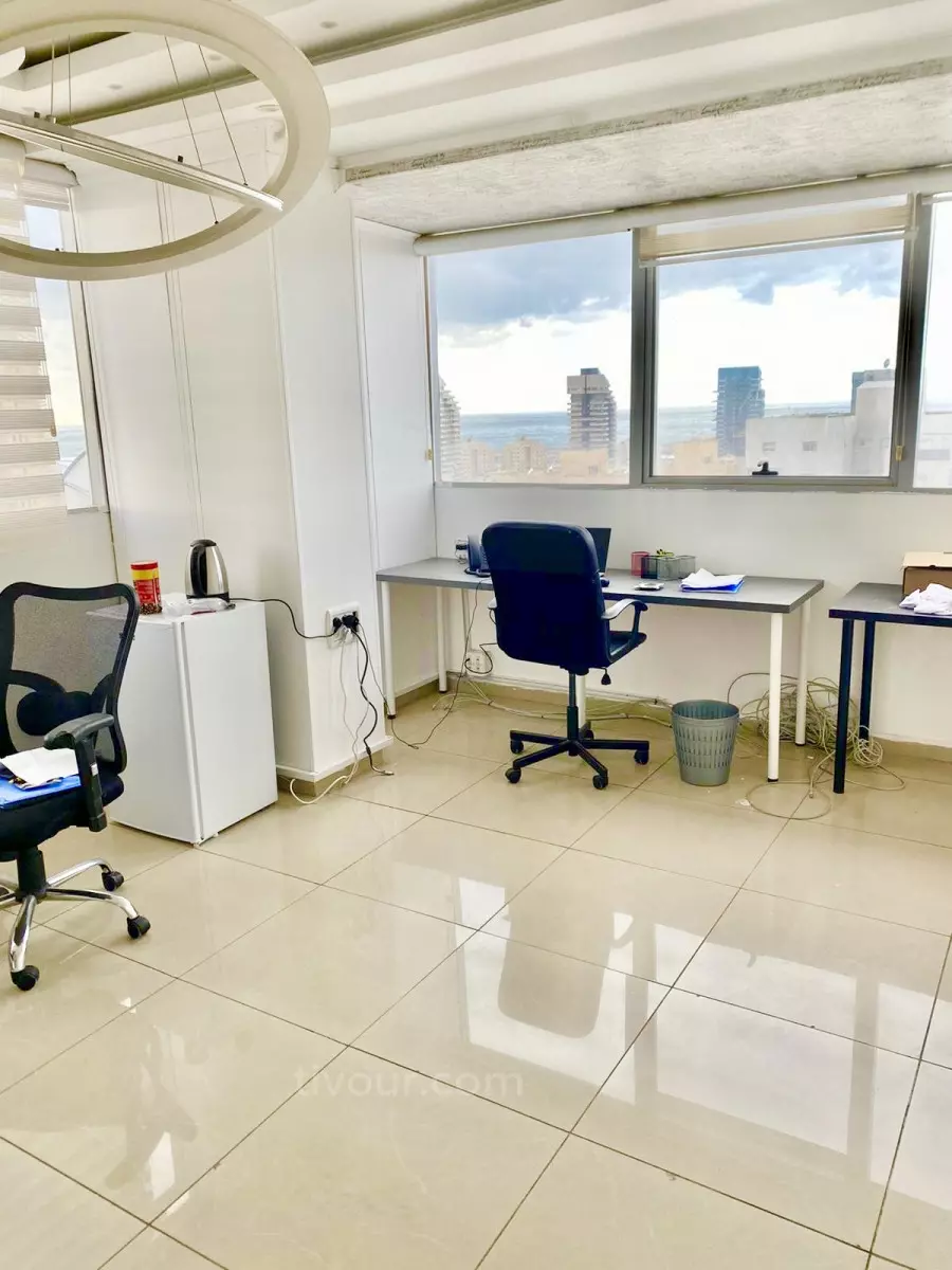 Office 3 rooms Ashdod City 210-IBL-2013