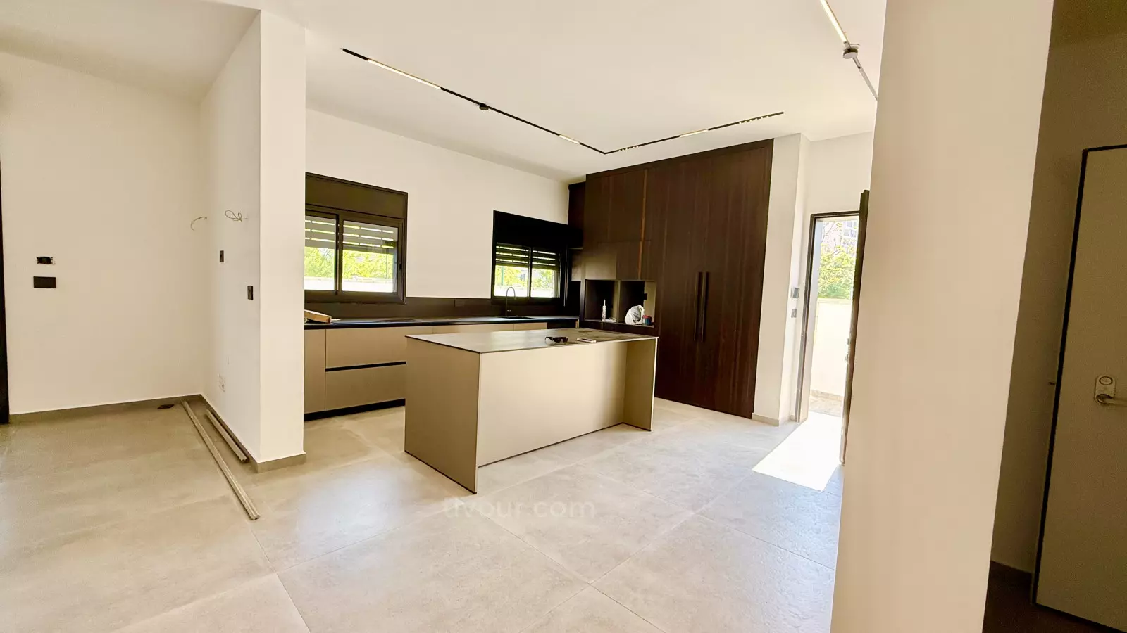 Коттедж 8 комнат Ashdod Yud Zayin 210-IBL-2082