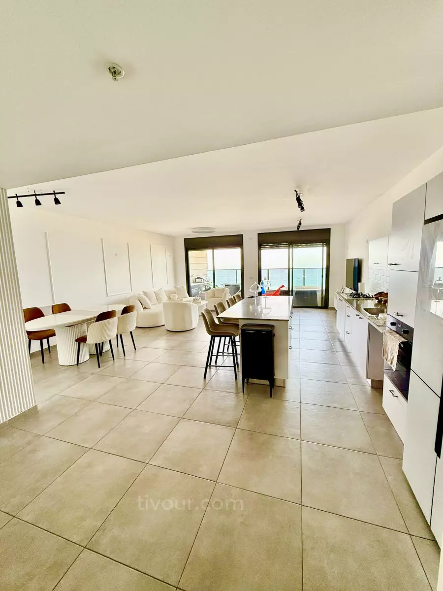 Apartment 5 rooms Ashdod Beachfront 210-IBL-2097