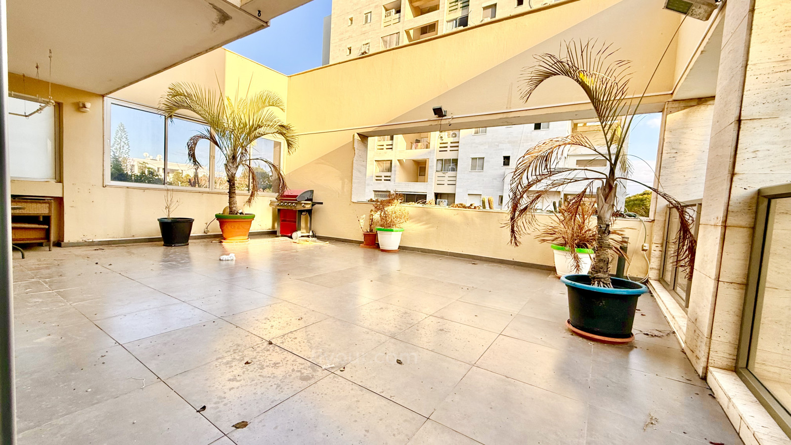 Quartier résidentiel À vendre – superbe appartement 3 pièces avec immense terrasse à ashdod