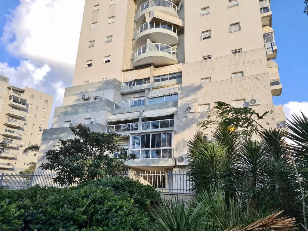 דירה 4 חדרים אשדוד עיר 210-IBL-2131