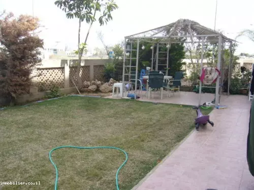 Apartamento garden 4.5 cômodos Ashdod Tet vav 210-IBL-943