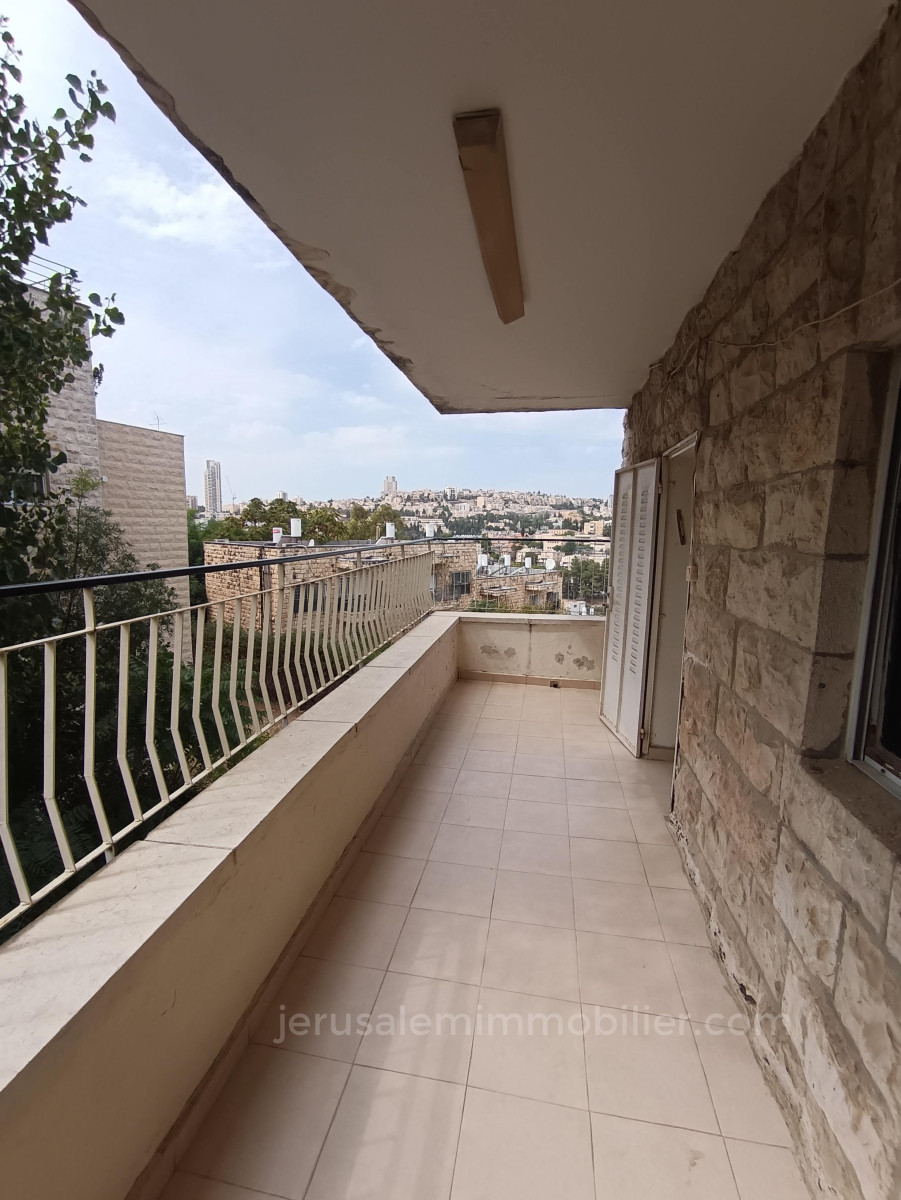 Apartment 4 Rooms Jerusalem Rasko 226-IBL-1790