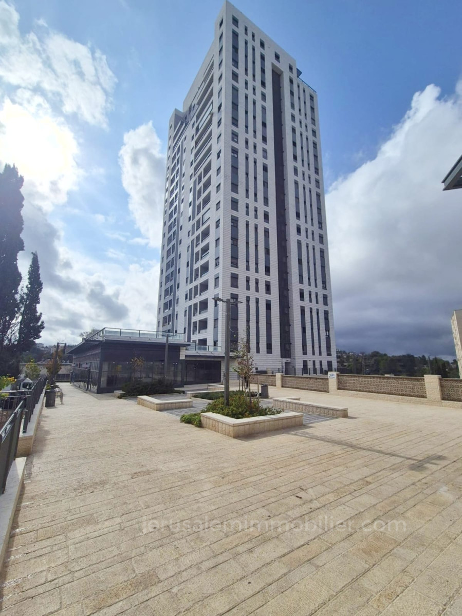 Wohnviertel Elegance contemporaine avec vue panoramique vivre en hauteur a jerusalem jerusalem immobilier 026786595