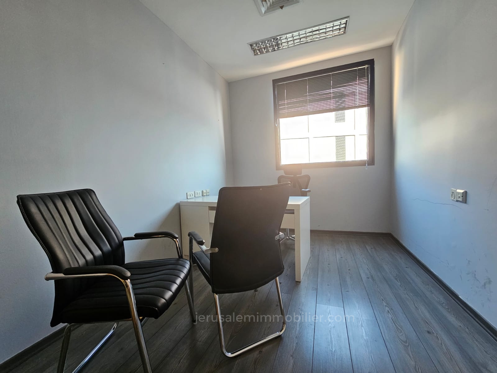 Quartier résidentiel Vos bureaux prêts à accueillir votre activité à givat shaul - jerusalem immobilier 026786595