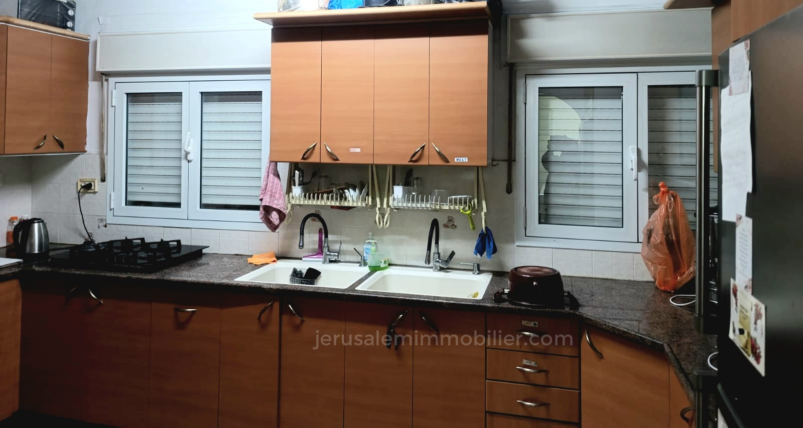 Quartier résidentiel Un appartement familial lumineux à louer au cœur de mekor baruch- jerusalem immobilier 026786595