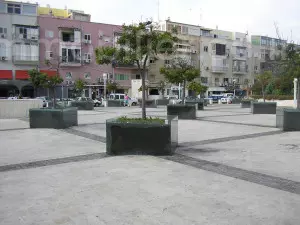  3 rooms Tel Aviv Bazel