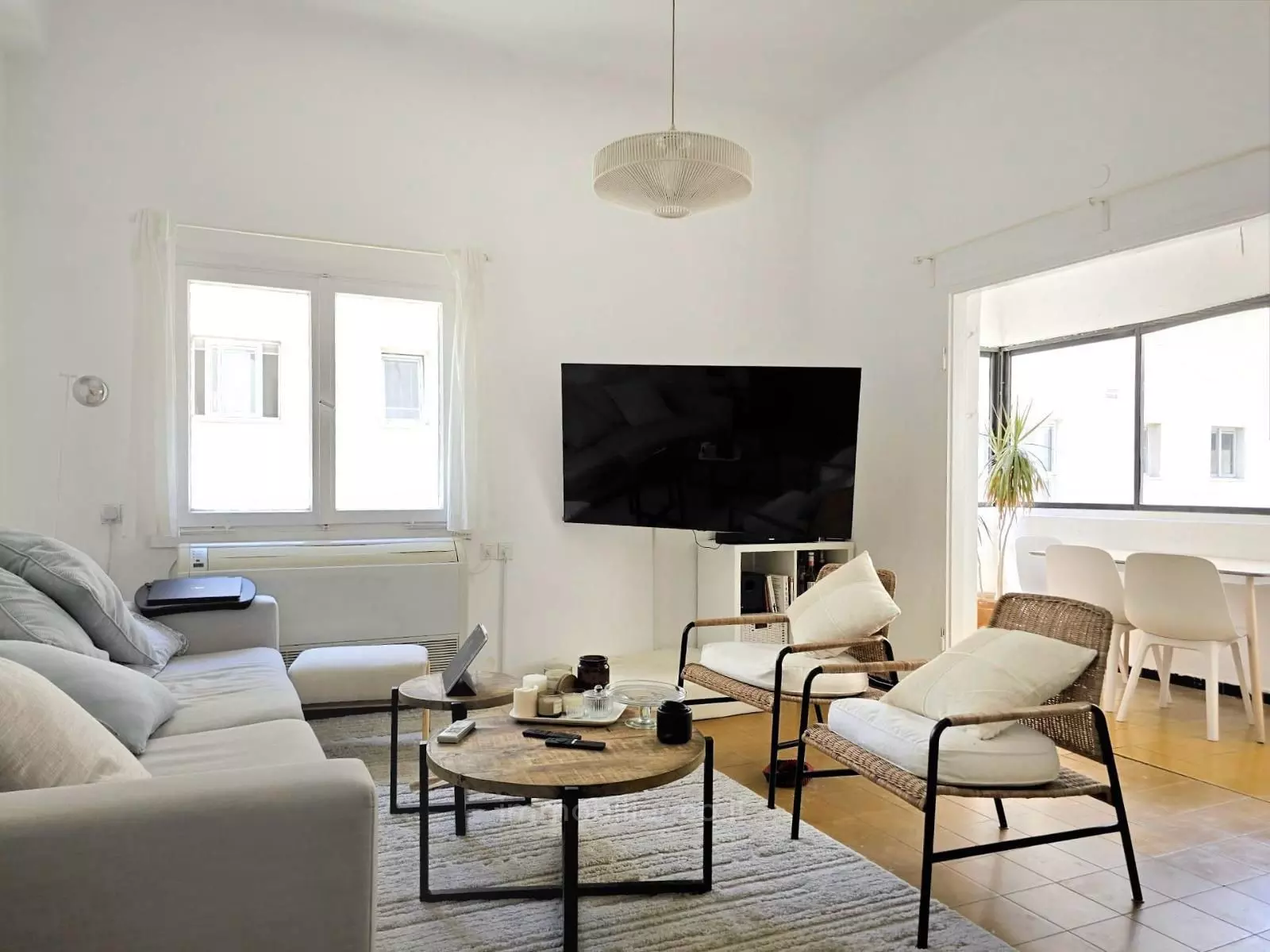 Villa 2.5 rooms Tel Aviv Lev Tel-Aviv 232-IBL-3893